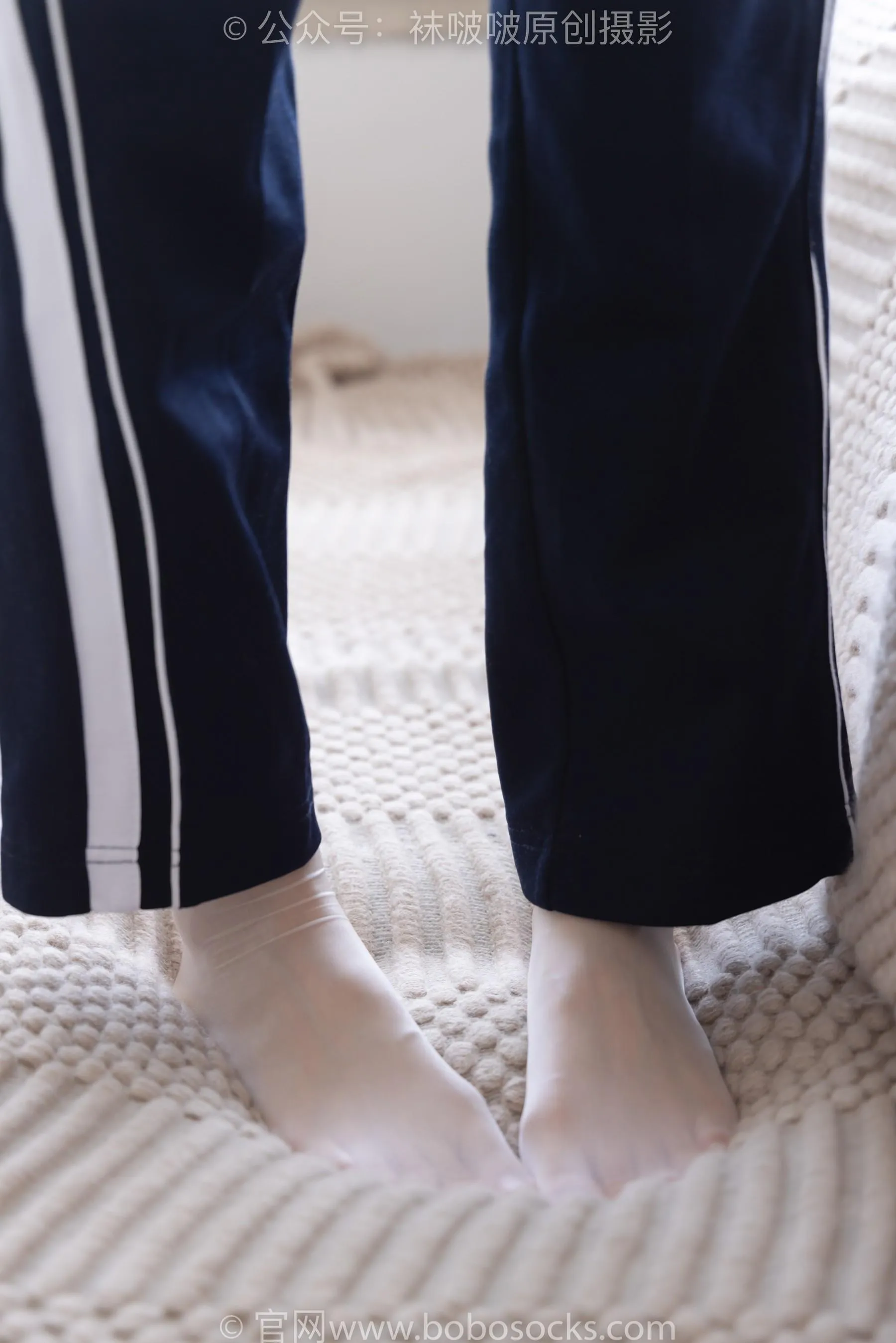[BoBoSocks袜啵啵]NO.207 稚予-aj板鞋、白棉袜、油亮白丝、校服裤里丝[23] [53P]插图7